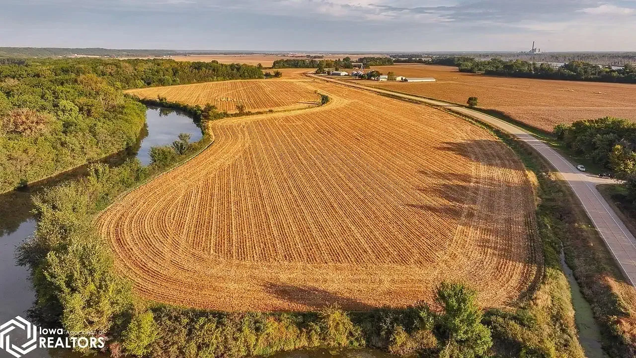 Aerial view of Muscatine Iowa farmland